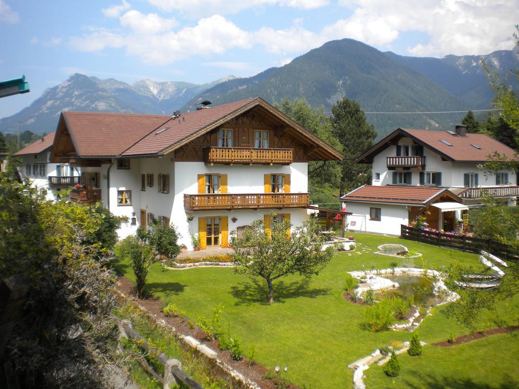 Апартаменты Haus Daheim Миттенвальд Экстерьер фото