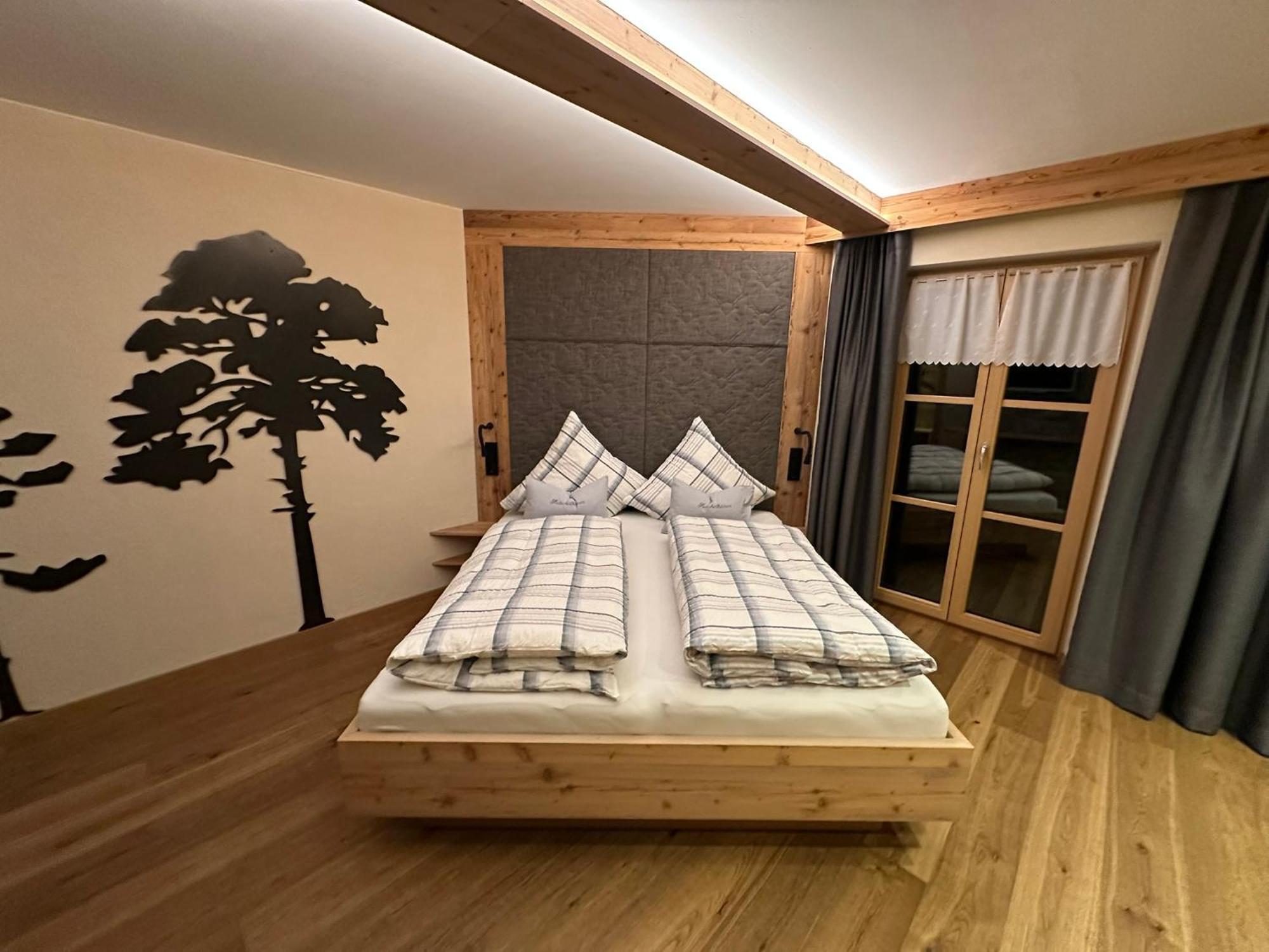 Апартаменты Haus Daheim Миттенвальд Экстерьер фото